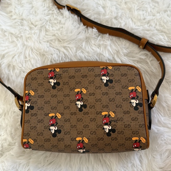 LIMITIED EDITION DISNEY GUCCI SIDE PURSE - MICKEY MOUSE - Picture 3 of 3